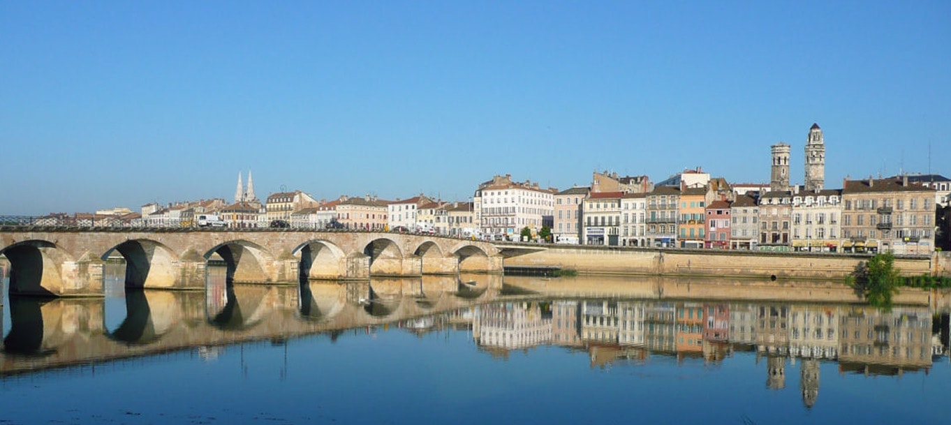Panorama de la ville de Mâcon Panorama de la ville de Mâcon